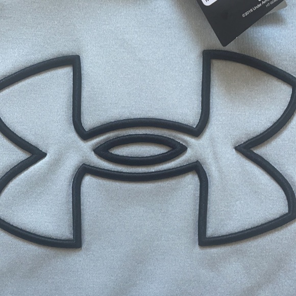 NWT!! Under Armour women’s hoodie - Picture 5 of 8